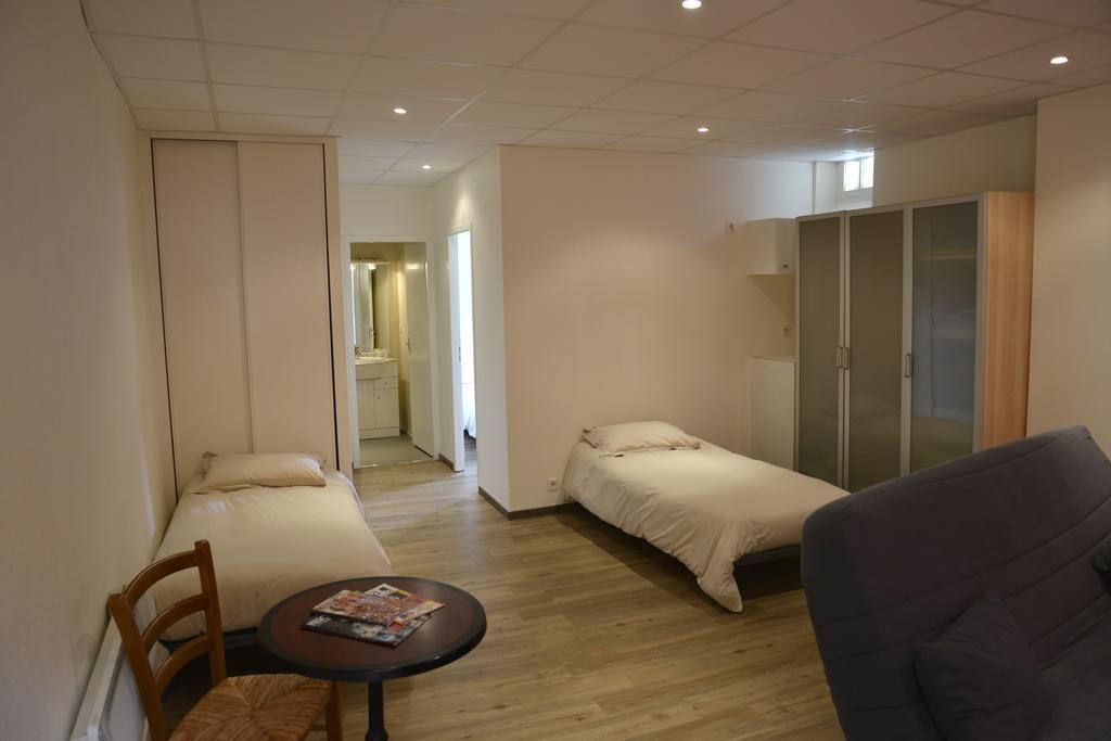 Hotel Des Arceaux Saint-Sever エクステリア 写真