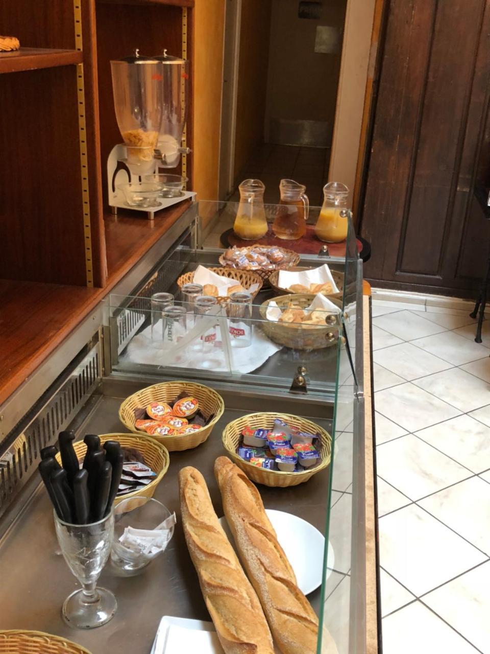 Hotel Des Arceaux Saint-Sever エクステリア 写真